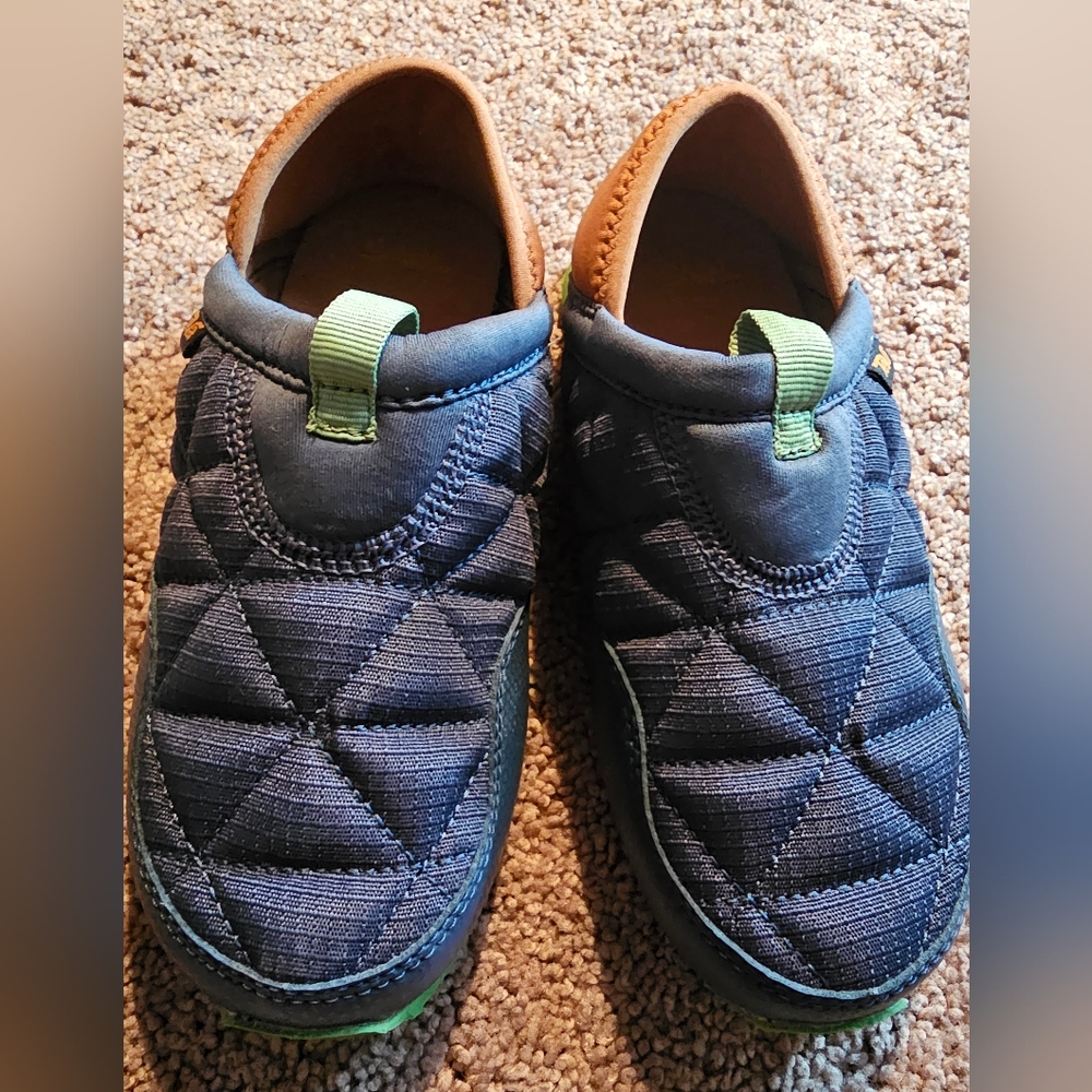Boys Teva Slip ons